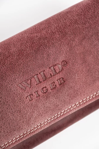 Wild Tiger peňaženka z pravej kože v červenej farbe