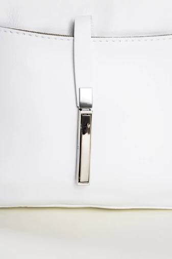 Bielá crossbody kabelka z prírodnej kože