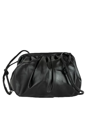 Čierna mini crossbody kabelka vyrobená z imitácie kože