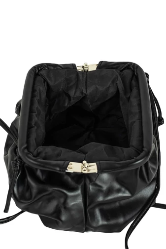 Čierna mini crossbody kabelka vyrobená z imitácie kože