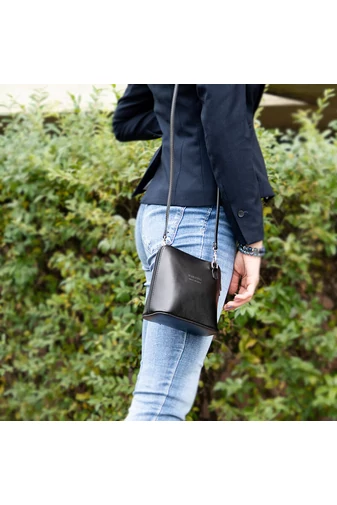 Vera Pelle biela malá crossbody kabelka z prírodnej kože