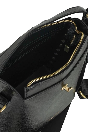 Prestige čierna elegantná crossbody kabelka z ekokože