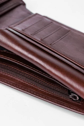 Pierre Cardin Tmavohnedá pánska peňaženka z pravej kože Veľkosť (13x11x2,5cm)