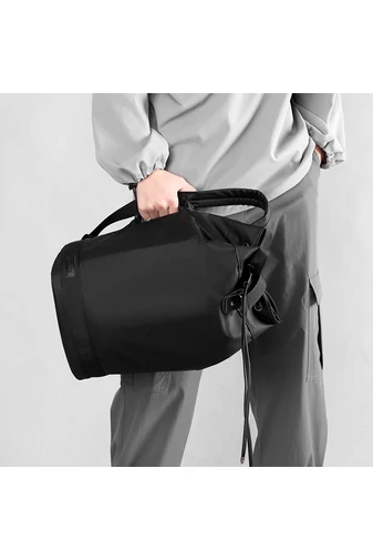 Bonluo Čierna športová taška z vodeodolného materiálu Rozmery 47*25*23cm