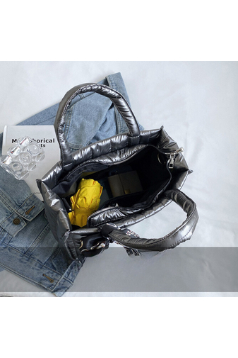 Bonluo Strieborná kabelka/taška cez rameno vyrobená z nepremokavého materiálu so šatkou, veľkosť 30*20*13cm