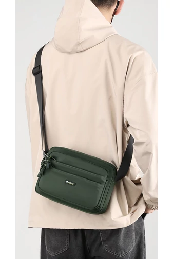 Zelená crossbody taška Bonluo pre mužov vyrobená z vodotesného materiálu Veľkosť (18*24*11cm)