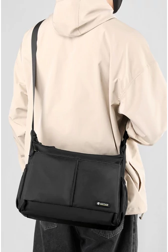 Tmavomodrá crossbody taška Bonluo pre mužov vyrobená z vodotesného materiálu Veľkosť (25*33*13cm)