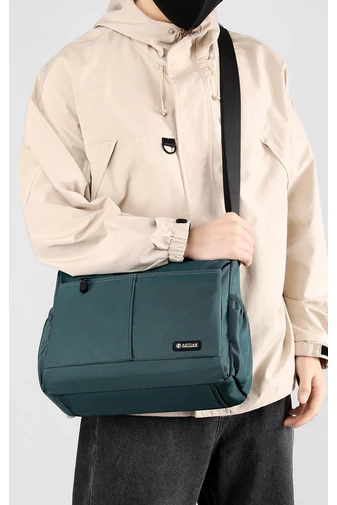 Zelená crossbody taška Bonluo pre mužov vyrobená z vodotesného materiálu Veľkosť (25*33*13cm)