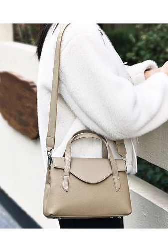 Kabelka do Ruky/Crossbody Taška 2v1z Pravej Kože, Elegantná, Kompaktná Béžová 17×25×11cm