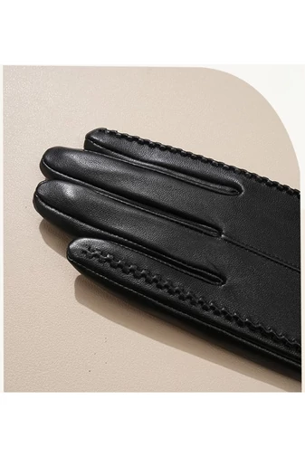 Elegantné Rukavice Z Pravej Jahňacej Kože Čiernej Farby So Zateplenou Podšívkou A Funkciou Touchscreen Veľkosť L 18,5×20cm